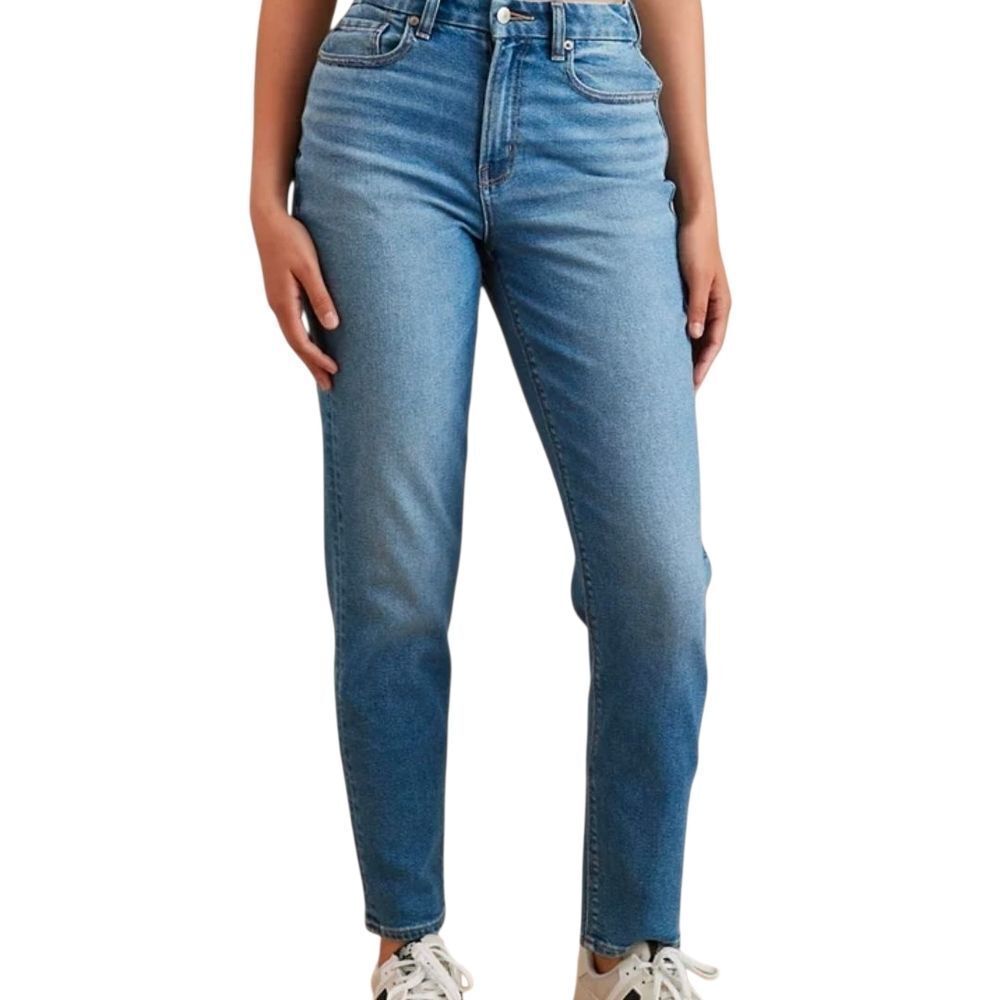 American Eagle Stretch Mom Jeans